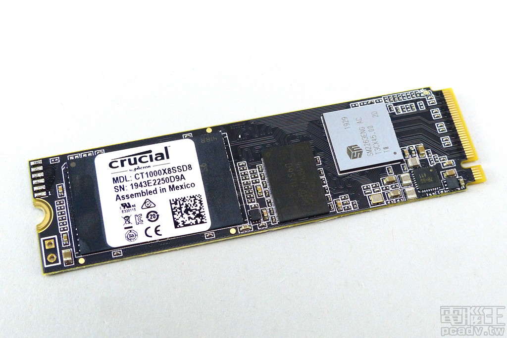 Crucial X8 1TB 版本內部 M.2 SSD 型號為 CT1000X8SSD8，骨子裡與目前市售 Crucial P1 相同。