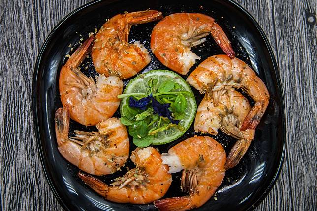 ▲新鮮的蝦，怎麼做都好吃（圖/奧丁丁市集）