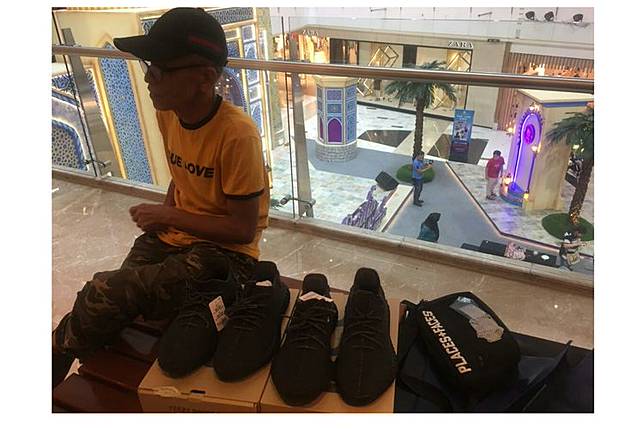 harga adidas yeezy boost