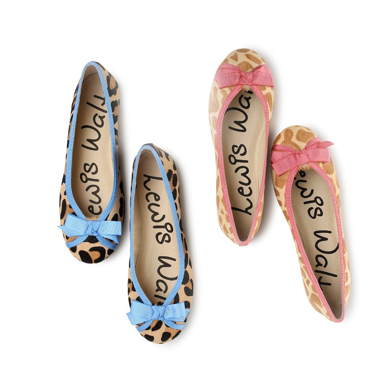 鞋面材質：動物紋馬毛 鞋里材質：進口豚皮鞋底材質：防滑橡膠底鞋跟高度：1cm尺寸參考：尺寸正常，按平時穿著選擇尺寸即可