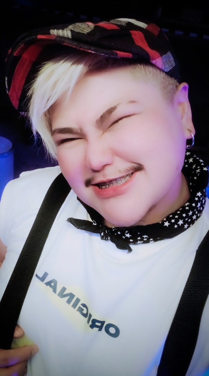 พี่ติณยิ้มกระชากใจ
