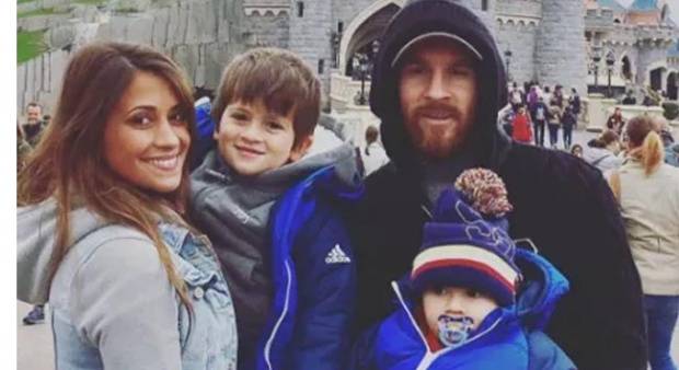  5 Pernak-pernik Pernikahan Lionel Messi 