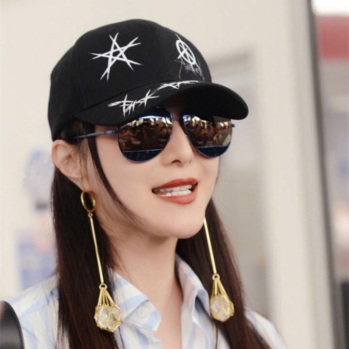 親子兒童 范冰冰同款帽子女 帽 韓版鴨舌帽時尚百搭涂鴉棒球帽潮1入