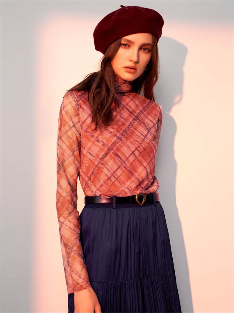 格紋造型網布高領衫