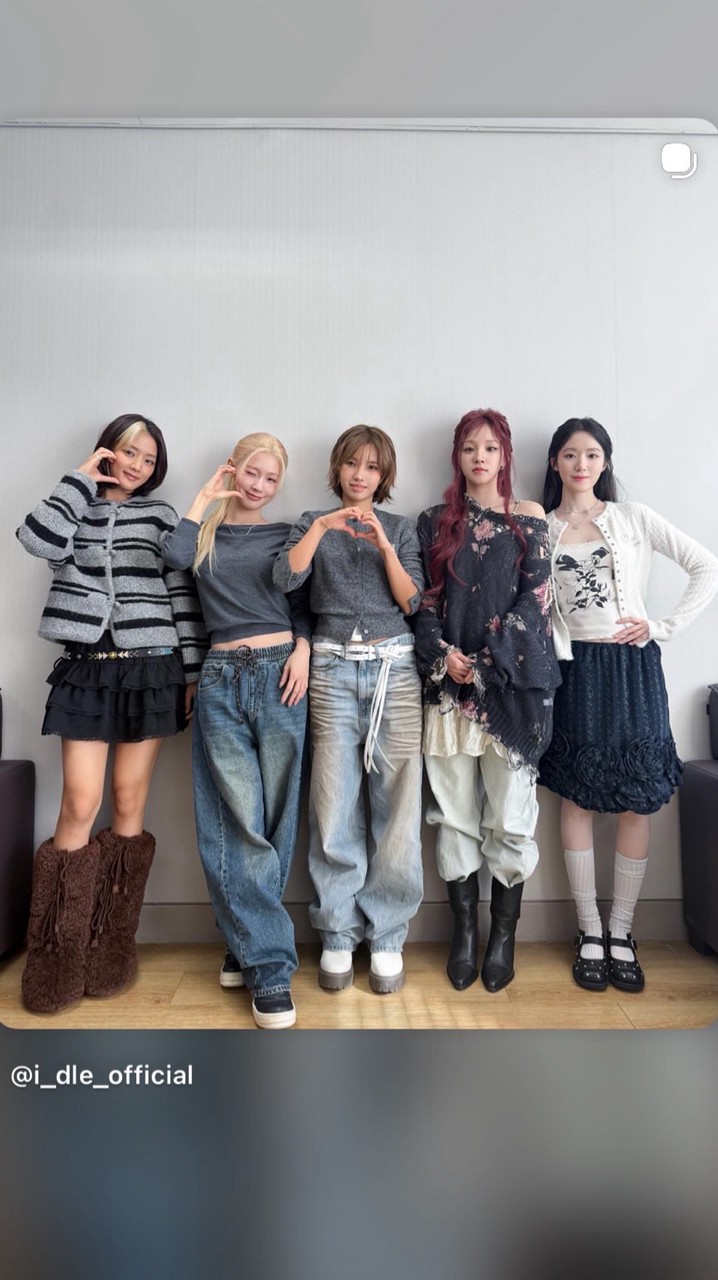 𝗶-𝗱𝗹𝗲 𝟯/𝟳 𝗪𝗢𝗥𝗟𝗗 𝗧𝗢𝗨𝗥應援交換