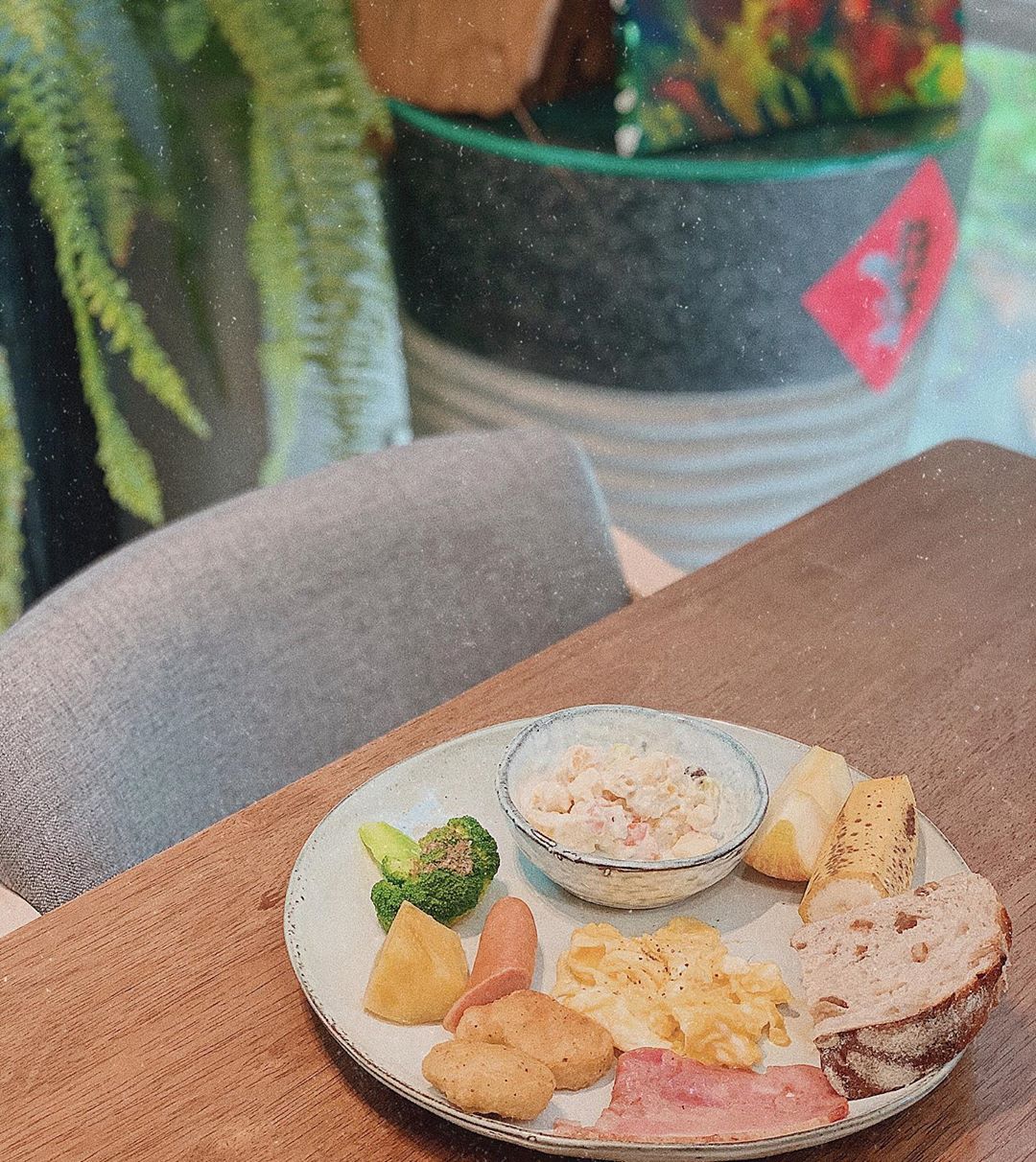 向草語蟲 @vickie Jiehyu1