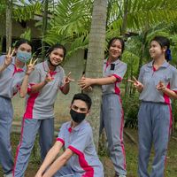 สาวน้อย 6 หน่อ💖🕊