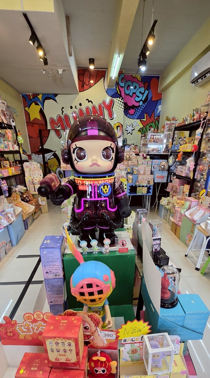 Munny blind box กล่องสุ่ม บางแสน