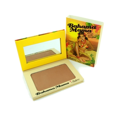 打造無破綻，天生美肌無瑕疵強效服貼、粉嫩薄透超微細粉末，妝感更自然！