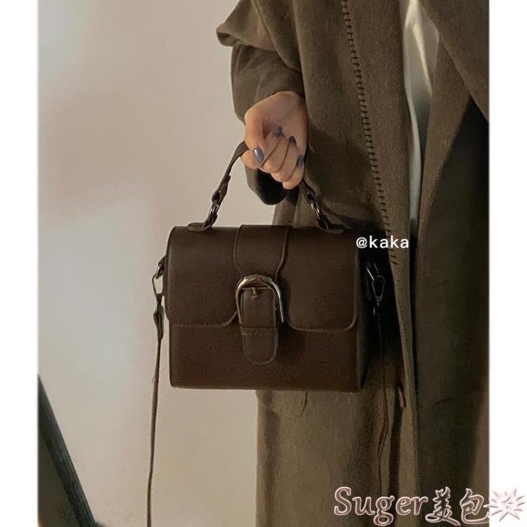 復古包 百搭ins斜背包包女2021秋冬新款潮復古小方包小眾設計側背斜背包