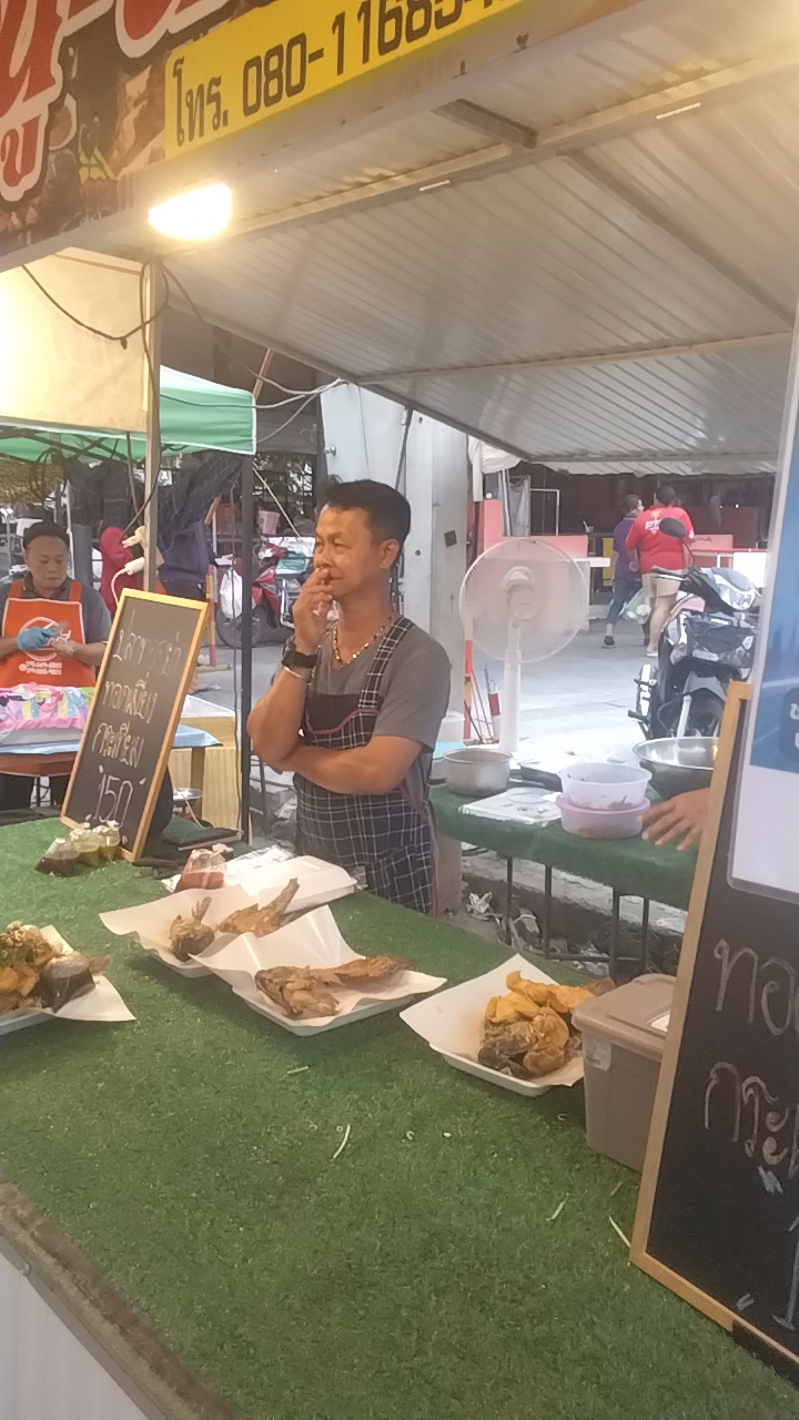 ร้านโต๊ะจีนหนู-นิช