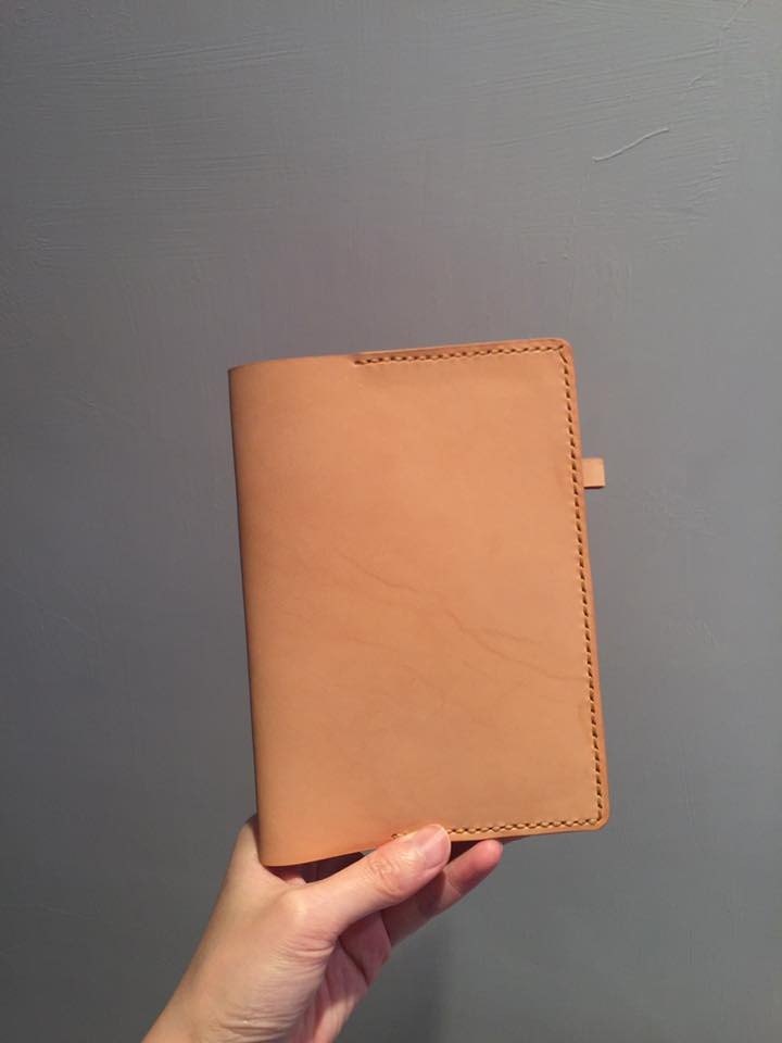 Oone_n_Only Handmade 真皮記事簿/筆記簿 牛皮 SIZE : A6 產地/製造方式 Hong Kong