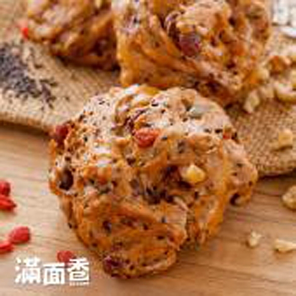 ●堅持不用人工添加劑n●讓客人每次吃完都念念不忘n●以老麵發酵手工揉捏麵糰n●齒頰留香好味道