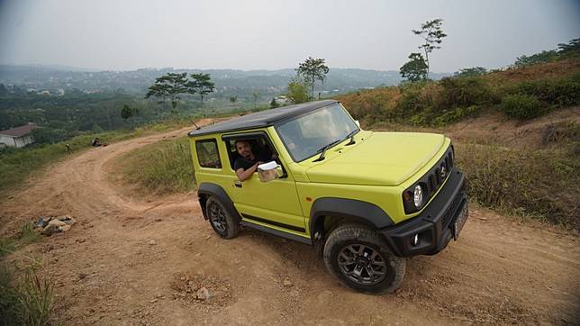 Tes Lengkap Suzuki Jimny Evolusi Terbaru Suv Kompak Jagoan Off Road