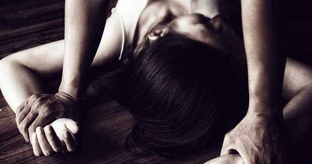 花蓮男性侵正妹！同事「拍肩」換手輪流上　竟稱：她自己不檢點