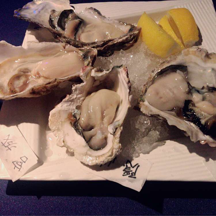 写真 Oyster Wine Season Oyster Wine Season 六本木 六本木駅 オイスターバー By Line Conomi