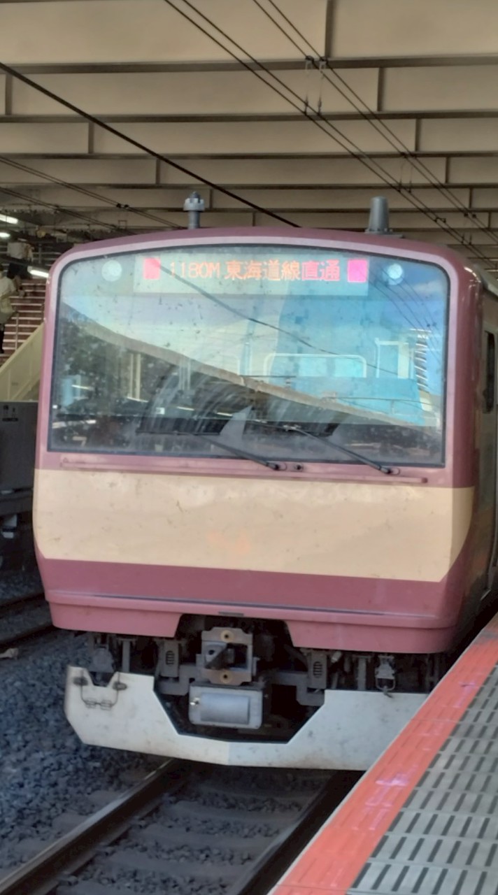 横浜快特と愉快な鉄道ファンたち