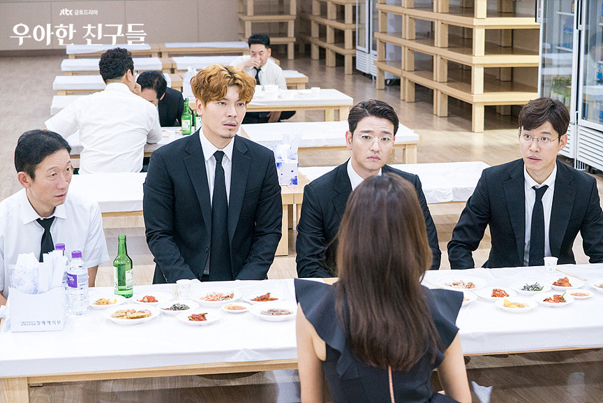 《優雅的朋友們》網友狗血劇看膩了？同樣風格，收視卻下跌！