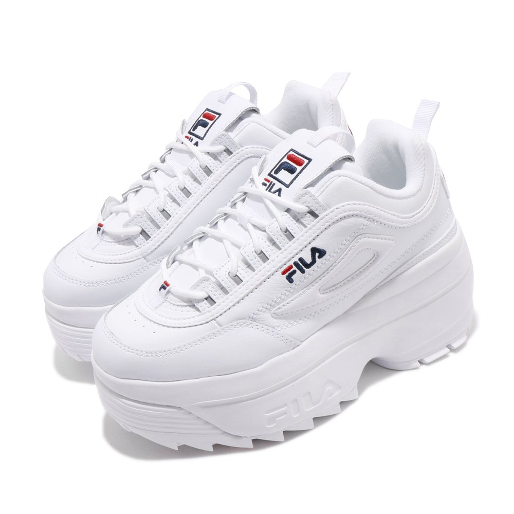 版型偏小,建議大半號品牌:FILA型號:5C950T125品名:Disruptor 配色:白色,藍色版型:版型偏小,建議大半號