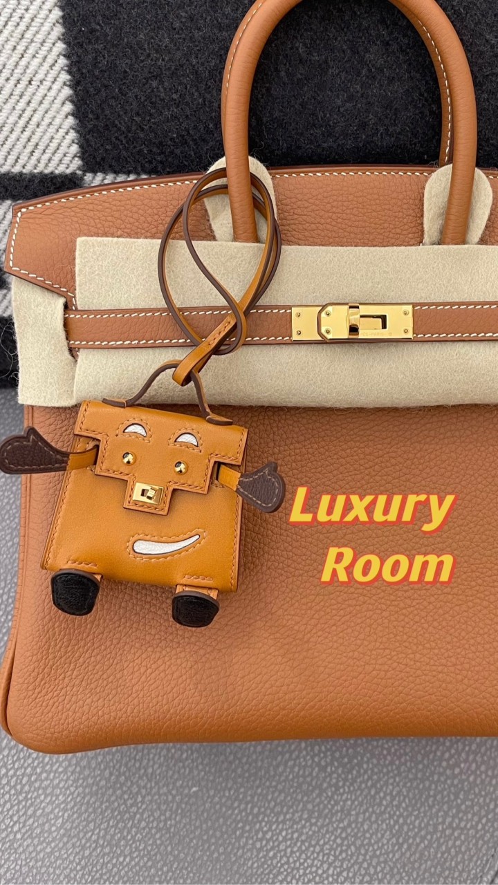 LuxuryRoom極盡奢華💫名牌全新二手