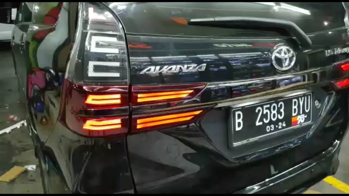 Modifikasi Toyota Avanza Baru Modal Ubah Lampu Belakang Rp 3