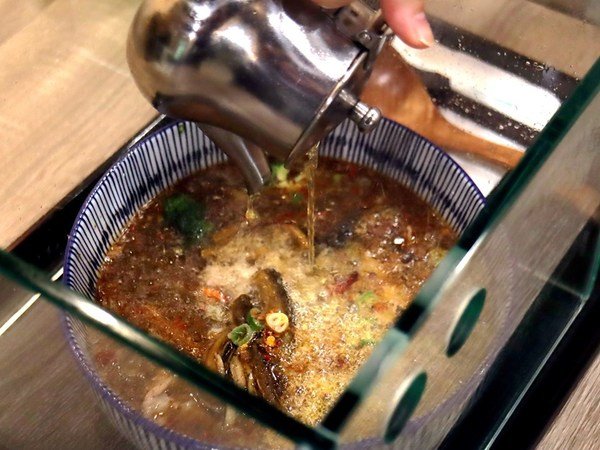 台灣郎正宗牛肉麵-松江南京站好吃牛肉麵，清燉/紅燒/蕃茄/咖哩牛肉麵、油潑抄手麵、手工水餃，中山區牛肉麵推薦(附台灣郎正宗牛肉麵菜單)