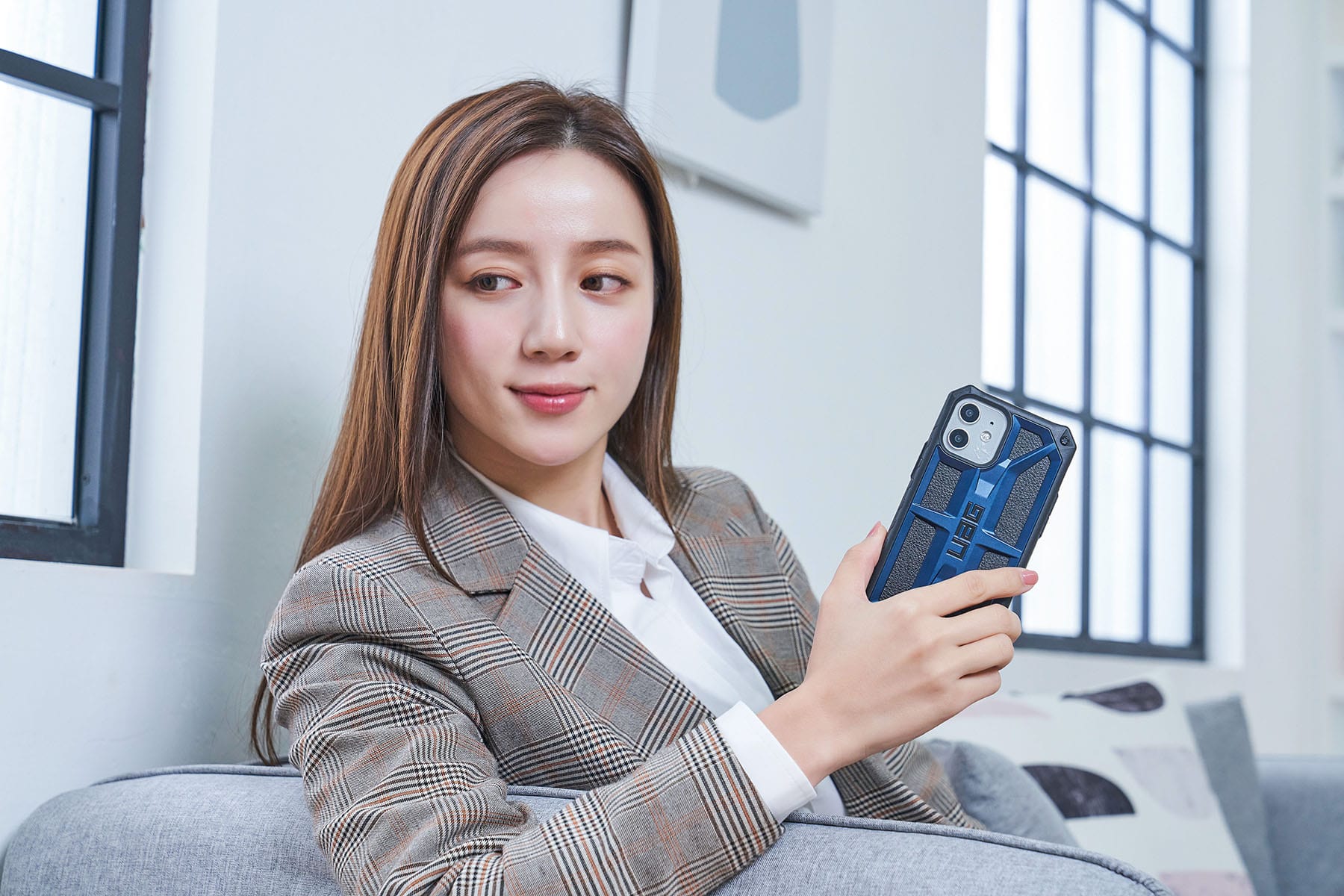 受到廣大 iPhone 用戶好評的 UAG 耐衝擊保護殼「頂級系列」稱得上是 UAG 旗下最具代表性的產品，機身背面的類鎧甲式立體造型不僅讓人看一眼就留下深刻印象，更為手機帶來強悍的防護力！