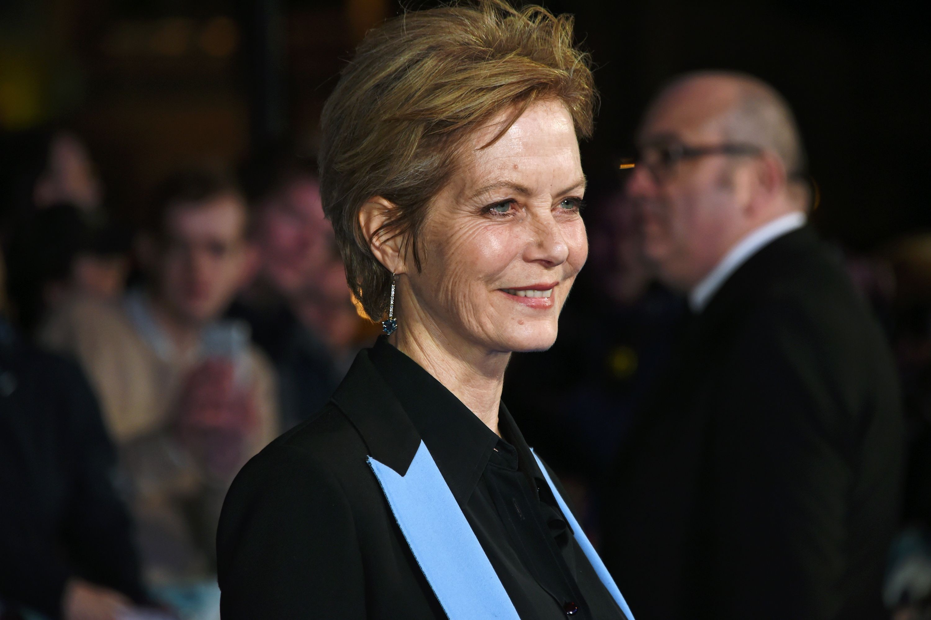 演技に年齢は関係ない 63歳の俳優が歳の共演者の母親役に Cosmopolitan