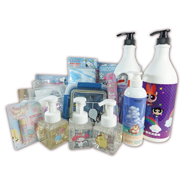 ✨歡迎光臨【Belle Madame貝麗瑪丹】✨■活動期間12/18 - 1/20■全部正版授權。■全新品，全部現貨，閃電出貨。■原價2262元，特價666元。■雙子星、史努比等 愛好者一次滿足。 商