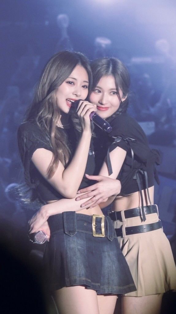 TWICE歐巡倫敦場週代購
