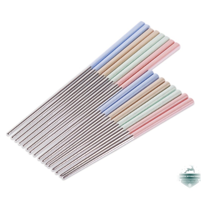 【MIC合金筷】304不銹鋼 便攜餐具日式不銹鋼筷子環保環保無毒 隨身餐具 攜帶式 餐具 兒童筷子【工藝】餐具採用最耐腐蝕的進口優質不銹鋼板材鍛造而成，然後人工打磨塑光，一次成型，無任何接縫。餐具精心