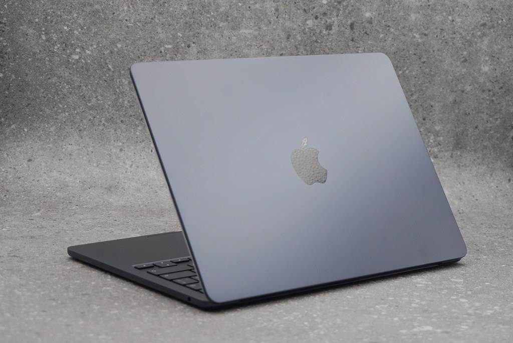 全能工作筆電MacBook Air M2 開箱動手玩| Zeek玩家誌| LINE TODAY