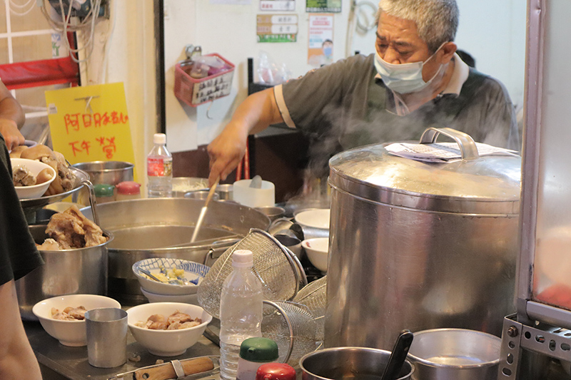 2022米其林必比登出爐，27家台南必吃餐廳、小吃推薦名單大公開！阿明豬心、葉家小卷米粉...人氣名店全上榜-2