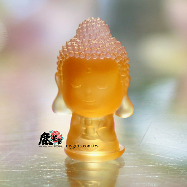 無為達人-釋迦牟尼‧自覺覺他悟佛性‧修戒定慧入涅槃‧屬於彩色的水晶琉璃含量24﹪以上‧作法：脫臘技法