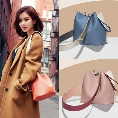 側背包 水桶包 韓國FIND KAPOOR水桶包女新款寬帶斜跨包手提包單肩包包女