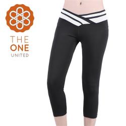 ◎▲中腰設計,舒適包覆腰臀|◎▲牛奶絲般材質,柔軟親膚|◎▲時尚雙色拚接,修飾身形品牌定位:運動品牌品牌:THEONE種類:褲子款式:運動褲適穿性別:女生腰圍:FREE尺寸:M,L長度:七分版型:窄版