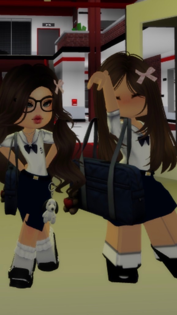 ด้อมเล่นเกมทำคอนเทนท์และละครสั้น🌸