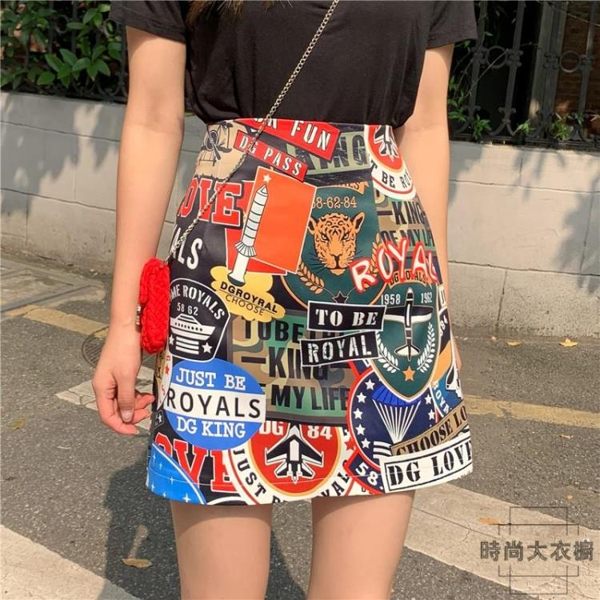 大碼半身裙女高腰a字包臀裙涂鴉印花短裙【時尚大衣櫥】