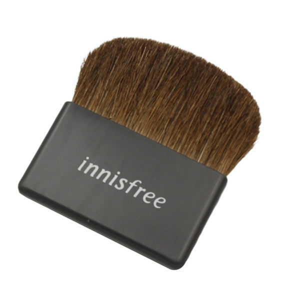 韓國美妝部落客愛用推薦 最適合接觸肌膚的頂級人造毛 innisfree與韓國彩妝師聯名訂製刷具系列