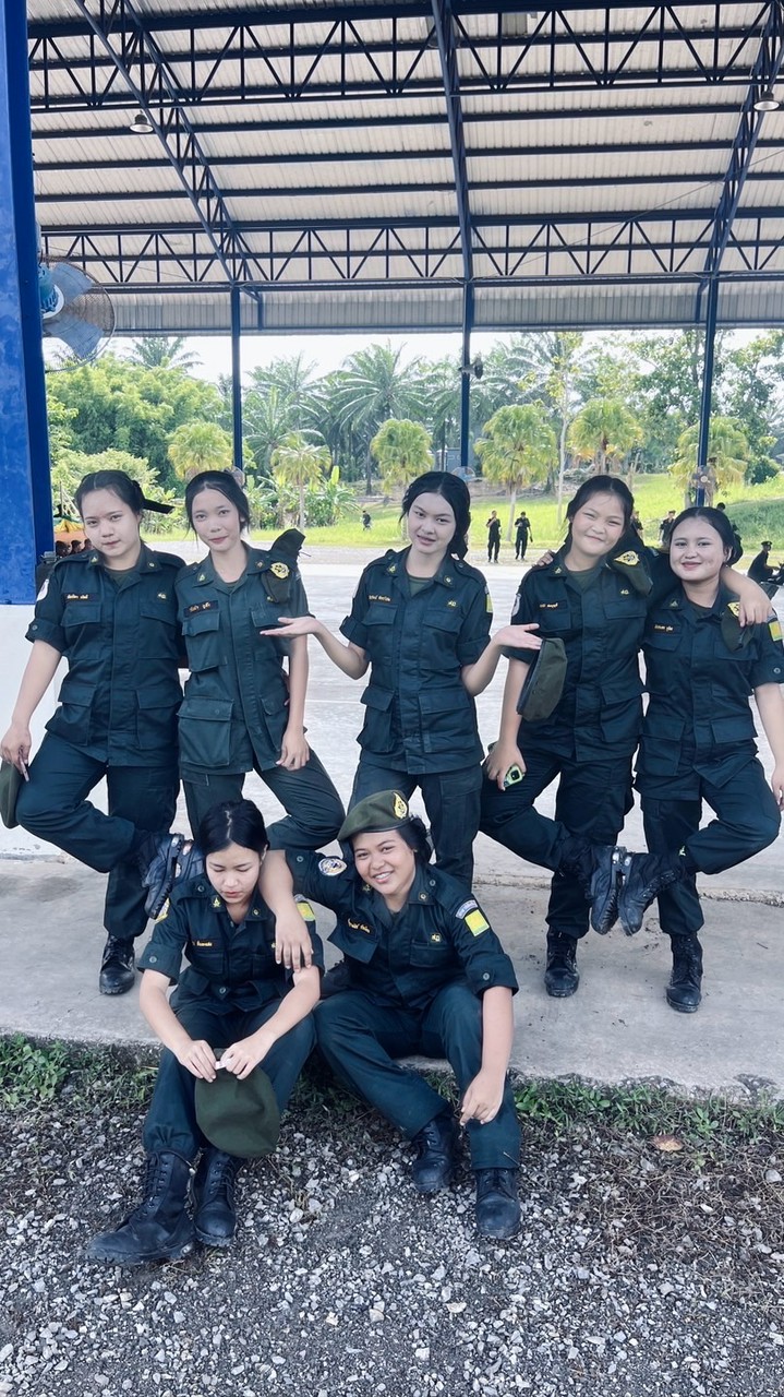 คนสวยๆไม่มีคนเอ๋อๆ🤬🤬