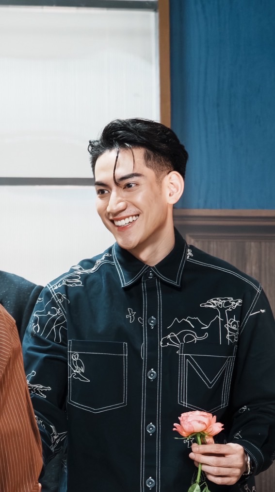 ลินคอล์นพูดไทยได้นิดหน่อย