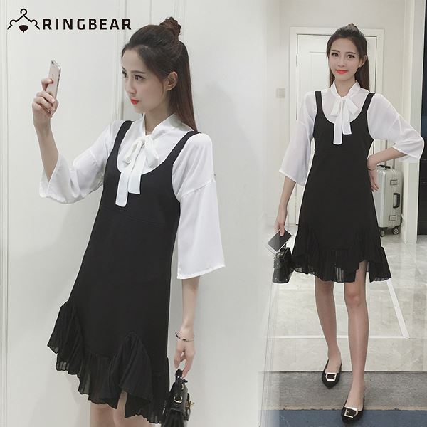 ■舒適面料透氣親膚■領口修飾肩頸線條■魚尾裙襬百褶拼接■外件微彈修飾腰身■真兩件設計可個別穿搭