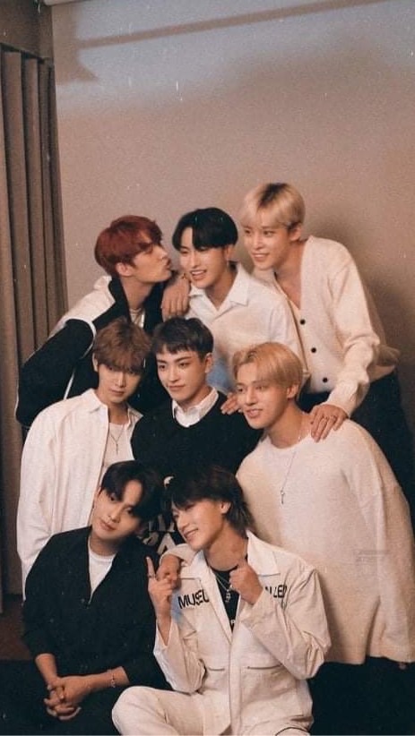 ATEEZ ♡ gay makes one team ♡