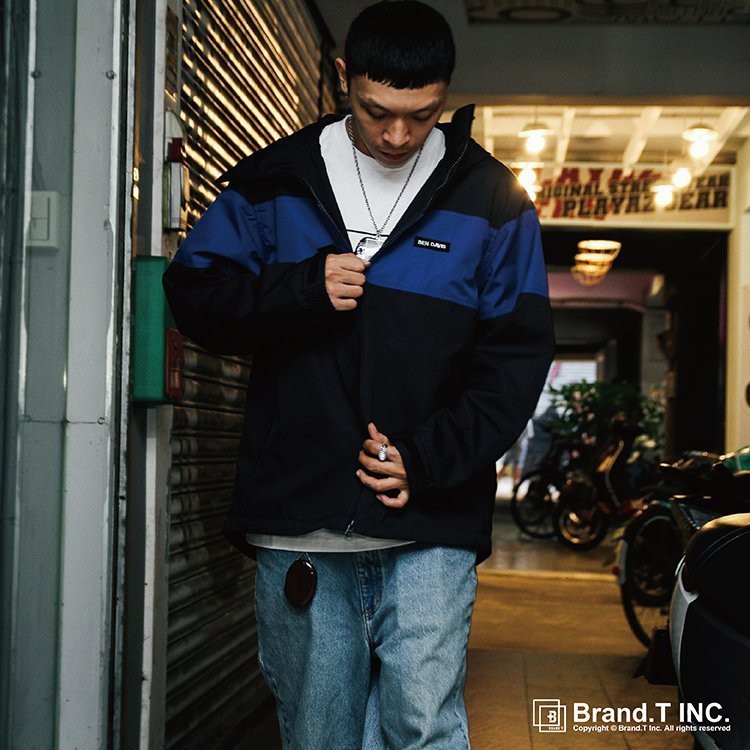 BEN DAVIS HOOD JACKET 藍色*色塊*字體*LOGO*猿人*風衣*外套*夾克BDY-8801-07全新正品 / 日本支線 / 台灣授權經銷商現貨供應 / 歡迎店取 / 免運費優惠中其