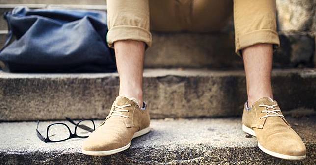 Pakai Sepatu Tanpa Pake Kaus Kaki Ternyata Bahayanya Kayak Gini, Baru Tahu Ferguso!