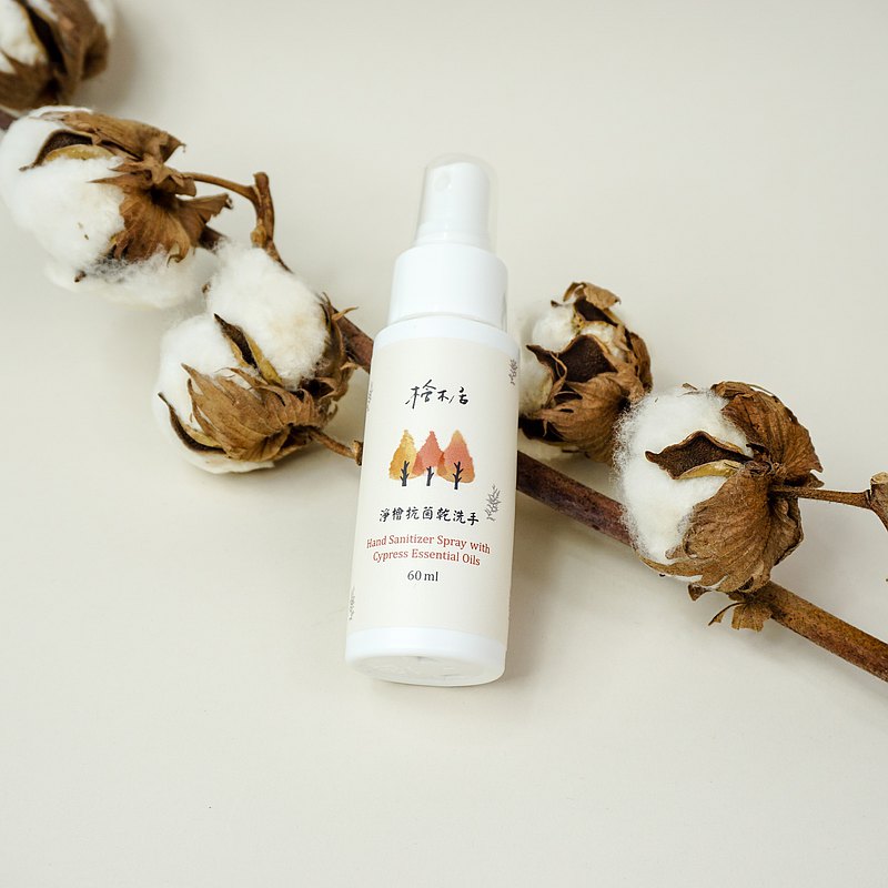 成份:台灣檜木精油、酒精、乳化劑。容量：60ml。瓶器材質:選用耐酒精不透光2號HDPE材質