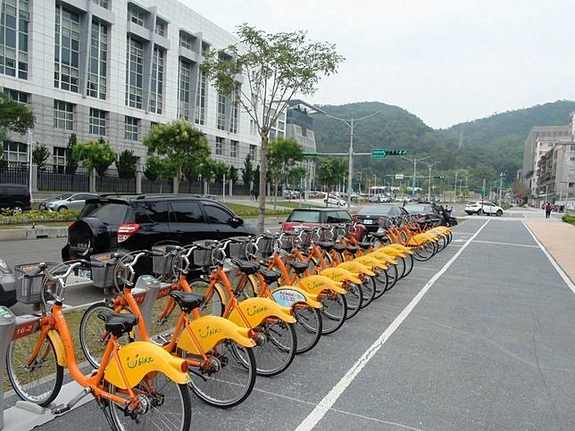 何姓上校將「麒麟專案」機密文件擅自列印成紙本，報告完還遺落在YouBike車籃上。圖／聯合報系資料照片