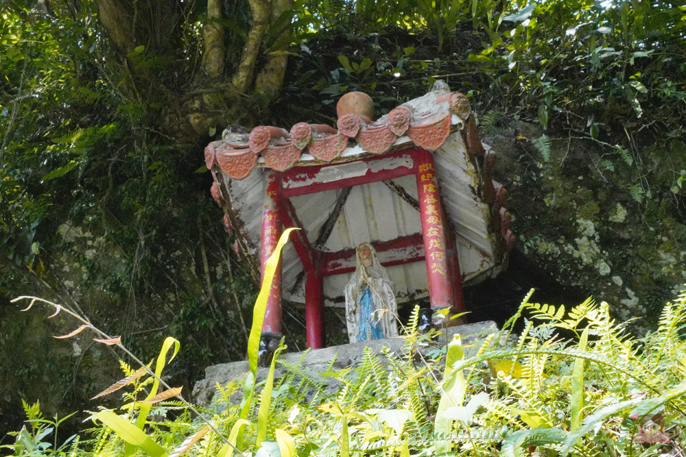 宜蘭.礁溪 臺灣的抹茶冰淇淋山，網美級小百岳仙境，挑戰聖母山莊步道，順收五峰旗瀑布