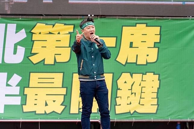 李正皓指控張智倫賄選，並公布「一槍斃命買票三大鐵證」。 圖：取自李正皓臉書（資料照）