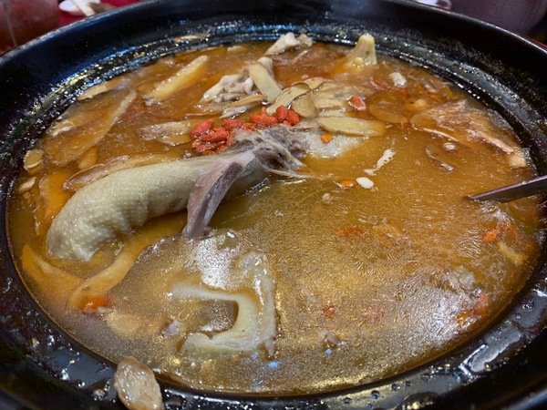 倪倪愛旅遊－『台中大坑一日遊推薦』台中近郊鳥語花香闔家出遊秘密花園-台中大坑紙箱王創意園區、東山水岸餐廳、東東芋圓直擊分享